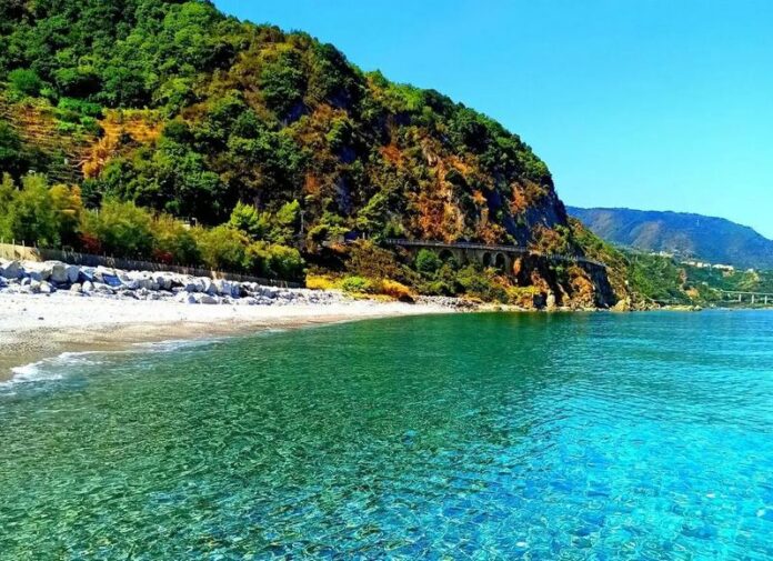 Favazzina: un angolo di paradiso in Calabria