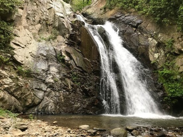 Cascata di Cannavina: un tuffo nell’armonia della natura